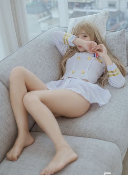 被老板抱进办公室糟蹋h