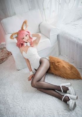 小镇春色