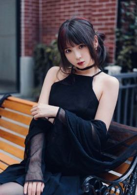 别揉我胸啊嗯上课呢动漫